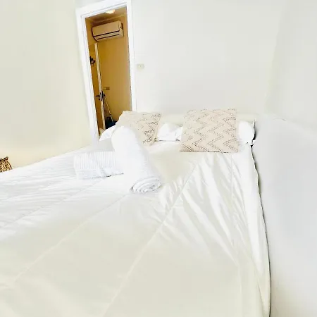 Sunset 10 - Fronte Mare 公寓 *