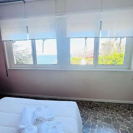 Sunset 10 - Fronte Mare 公寓 *